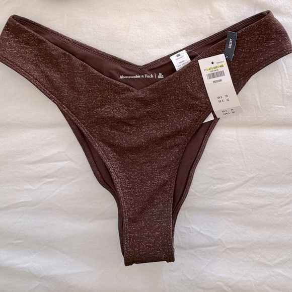 NWT Abercrombie and Fitch high leg cheeky bottoms size medium - Picture 1 of 3